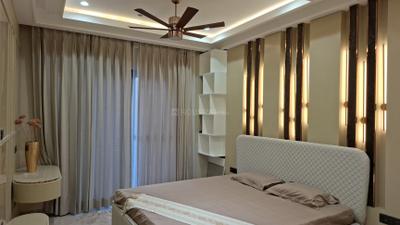 Bedroom Image of 3600 Sq.ft 4 BHK Builder Floor for sale in Janakpuri New Delhi for Rs. 82500000