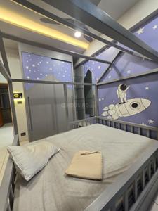 Bedroom Image of 1600 Sq.ft 3 BHK Apartment / Flat for rent in Darshanam Club Life, Undera Vadodara for Rs. 55000