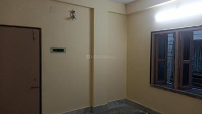 Bedroom Image of 650 Sq.ft 2 BHK Apartment / Flat for rent in Baranagar Kolkata for Rs. 15000