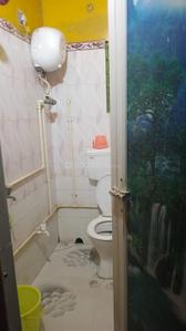 Bathroom Image of 1000 Sq.ft 2 BHK Apartment / Flat for sale in Ganguly Bagan Kolkata for Rs. 3800000