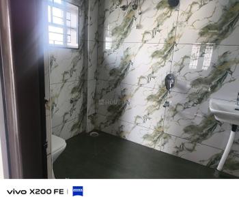 Bathroom Image of 1250 Sq.ft 2 BHK Builder Floor for rent in Panathur Bengaluru for Rs. 50000