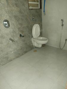 Common Bathroom Image of 950 Sq.ft 2 BHK Apartment / Flat for rent in Saakaar Almond Park, Hadapsar Pune for Rs. 25000