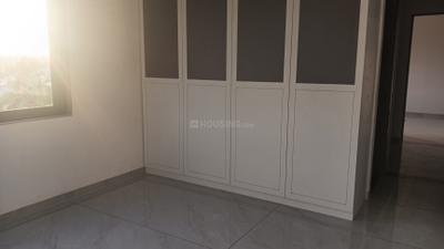 Bedroom Image of 1200 Sq.ft 3 BHK Apartment / Flat for rent in Yash Complex, Gotri Vadodara for Rs. 40000