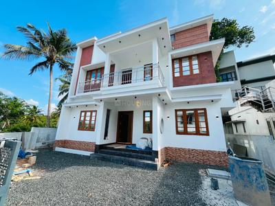 Image of 2400 Sq.ft 4.5 BHK Villa for sale in Kakkanad, Kochi for Rs. 13000000