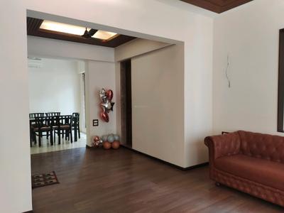 Bedroom Image of 1300 Sq.ft 3 BHK Apartment / Flat for sale in Shree Mahavir Lamplight CHSL, Vile Parle West Mumbai for Rs. 63500000