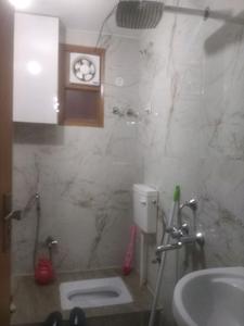 Common Bathroom Image of 1500 Sq.ft 4 BHK Builder Floor for sale in Jamia Nagar New Delhi for Rs. 12500000