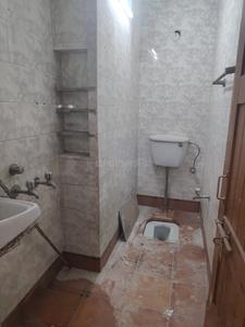Bathroom Image of 1200 Sq.ft 2 BHK Apartment / Flat for rent in DDA Flats Munirka, Munirka New Delhi for Rs. 50000