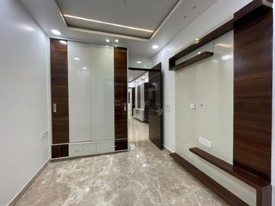 Bedroom Image of 900 Sq.ft 3 BHK Builder Floor for sale in  Shalimar Bagh BH West Block RWA, Shalimar Bagh New Delhi for Rs. 18000000