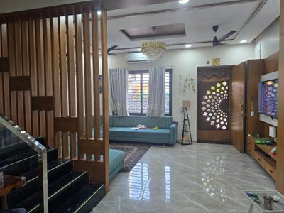 Hall Image of 3762 Sq.ft 4 BHK Independent House for rent in Ganesh Exotica Bungalows, Vaishno Devi Circle Ahmedabad for Rs. 145000