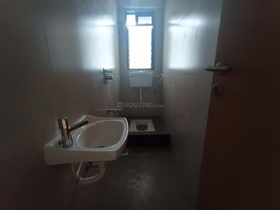 Bathroom Image of 550 Sq.ft 1 BHK Apartment / Flat for rent in ALF Fortune Vue 1, Byculla Mumbai for Rs. 50000