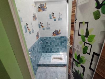 Bathroom Image of 850 Sq.ft 2 BHK Independent House for sale in Manali Chennai for Rs. 6000000