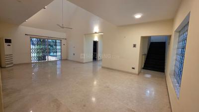 Hall Image of 3100 Sq.ft 4.5 BHK Builder Floor for rent in Marigold Complex, Kalyani Nagar Pune for Rs. 200000