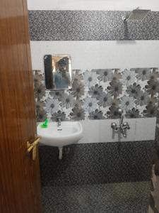 Bathroom Image of 1500 Sq.ft 3 BHK Independent House for sale in Vypin Kochi for Rs. 5000000
