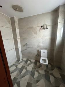 Bathroom Image of 1530 Sq.ft 2 BHK Builder Floor for rent in Palam Farms Gurgaon for Rs. 40000