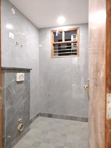 Common Bathroom Image of 2000 Sq.ft 4 BHK Builder Floor for sale in Rajendra Nagar Ghaziabad for Rs. 17800000