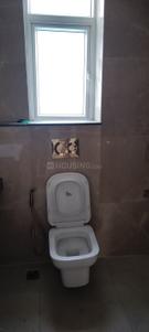 Bathroom Image of 1440 Sq.ft 3 BHK Builder Floor for sale in Smartworld Orchard, Sector 61 Gurgaon for Rs. 20500000