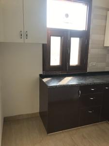 Kitchen Image of 650 Sq.ft 1 BHK Builder Floor for rent in Sector 14 Gurgaon for Rs. 25000