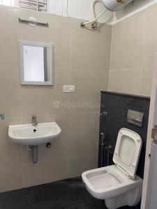 Bathroom Image of 600 Sq.ft 1 BHK Apartment / Flat for rent in Brookefield Bengaluru for Rs. 30000