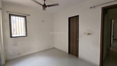 Bedroom Image of 1500 Sq.ft 3 BHK Apartment / Flat for rent in Sanklecha Garden County, Vrindavan Nagar Nashik for Rs. 24000