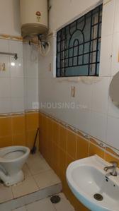 Bathroom Image of 600 Sq.ft 1 BHK Apartment / Flat for rent in Kaggadasapura Bengaluru for Rs. 25000
