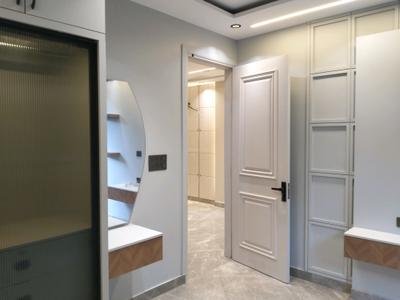 Bedroom Image of 1125 Sq.ft 3 BHK Builder Floor for sale in Vikaspuri New Delhi for Rs. 22000000