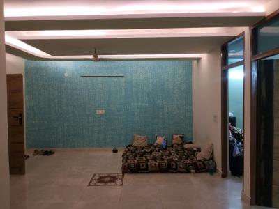 Living Room Image of 900 Sq.ft 2 BHK Builder Floor for sale in Mayur Vihar Phase 1 New Delhi for Rs. 6500000