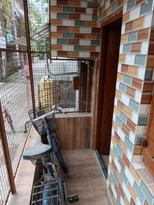 Balcony Image of 900 Sq.ft 2 BHK Independent House for rent in Airport Gate No 2 Kolkata for Rs. 10000