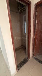 Bathroom Image of 615 Sq.ft 1 BHK Apartment / Flat for sale in Ramky One Karnival, Electronic City Bengaluru for Rs. 8300000