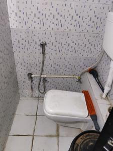 Common Bathroom Two Image of 1080 Sq.ft 2 BHK Apartment / Flat for sale in Khyati Greenera, Chandkheda Ahmedabad for Rs. 6700000