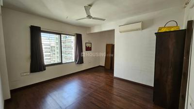 Bedroom Image of 2750 Sq.ft 4 BHK Apartment / Flat for rent in Happy Home Happy Glorious Phase 2, Vesu Surat for Rs. 45000