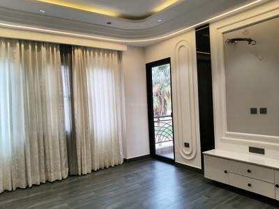 Bedroom Image of 2350 Sq.ft 4 BHK Builder Floor for sale in Sector 45 Gurgaon for Rs. 35000000