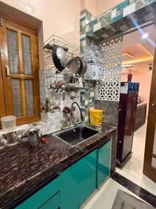 Kitchen Image of 1500 Sq.ft 2 BHK Builder Floor for rent in Indira Nagar Lucknow for Rs. 26000