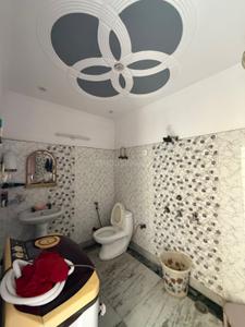 Bathroom Image of 646 Sq.ft 6 BHK Independent House for sale in Vasundhara Ghaziabad for Rs. 17000000