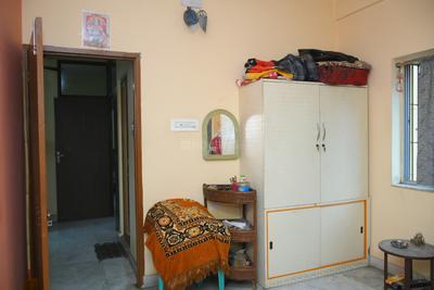 Bedroom Image of 900 Sq.ft 3 BHK Apartment / Flat for sale in Rudra Apartment, Behala Kolkata for Rs. 3800000