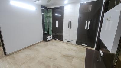 Bedroom Image of 1620 Sq.ft 3 BHK Builder Floor for rent in Anand Vihar New Delhi for Rs. 55000