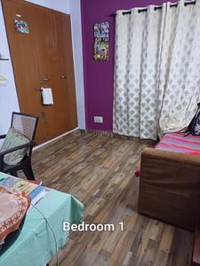 Bedroom Image of 1600 Sq.ft 4 BHK Apartment / Flat for sale in Mitra Dweep Apartments, Patparganj New Delhi for Rs. 25000000