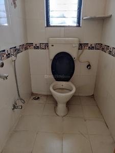 Bathroom Image of 1000 Sq.ft 2 BHK Apartment / Flat for rent in Runal Deepmala Apartment, Pimple Saudagar Pune for Rs. 26000