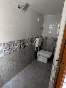 Bathroom Image of 950 Sq.ft 2 BHK Builder Floor for rent in Bhandari Skyline Villa, Dighi Pune for Rs. 19000