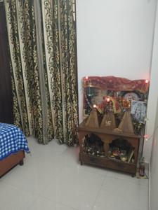 Hall Image of 1375 Sq.ft 2 BHK Apartment / Flat for rent in Prayag Apartment, Vasundhara Enclave New Delhi for Rs. 36000