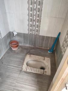 Bathroom Image of 258 Sq.ft 1 RK Independent House for rent in Chitnis Nagar Nagpur for Rs. 8000