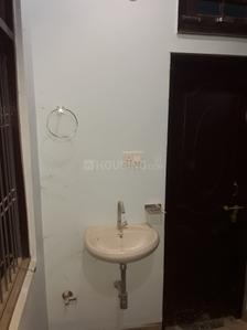 Bathroom Image of 1000 Sq.ft 2 BHK Independent House for rent in Krishna Nagar Lucknow for Rs. 12000