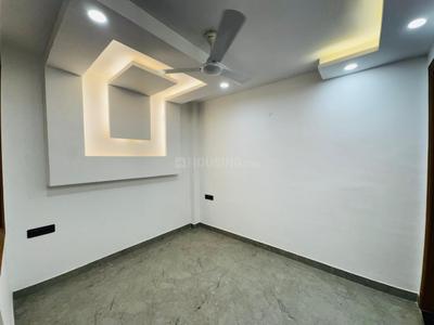 Bedroom Image of 900 Sq.ft 3 BHK Builder Floor for sale in Govindpuri New Delhi for Rs. 6000000