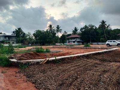 Image of 2250 Sq.ft Residential Plot / Land for sale in Thrippunithura, Kochi for Rs. 650000