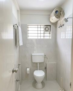 Bathroom Image of 550 Sq.ft 1 BHK Builder Floor for rent in Halasuru Bengaluru for Rs. 27500