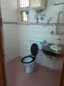 Bathroom Image of 2150 Sq.ft 3 BHK Apartment / Flat for sale in Swaraj Homes Ashoka Group Housing Society, Sector 56 Gurgaon for Rs. 26500000