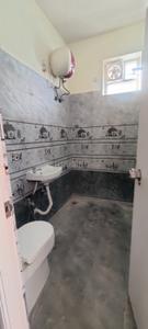 Bathroom Image of 2000 Sq.ft 3 BHK Builder Floor for rent in Kothapet Hyderabad for Rs. 35000