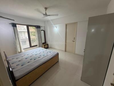 Bedroom Image of 900 Sq.ft 3 BHK Apartment / Flat for rent in Hari Aalayam, Sargasan Gandhinagar for Rs. 35000