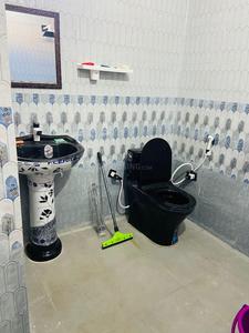 Bathroom Image of Aman pg and rooms  in Nagla Nagli, Noida