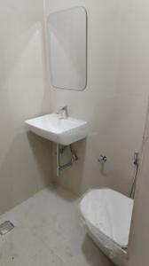 Bathroom Image of 1200 Sq.ft 2 BHK Builder Floor for rent in Sector 46 Gurgaon for Rs. 40000