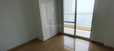 Bedroom Image of 2300 Sq.ft 3 BHK Apartment / Flat for rent in DLF One Midtown, Karampura New Delhi for Rs. 130000